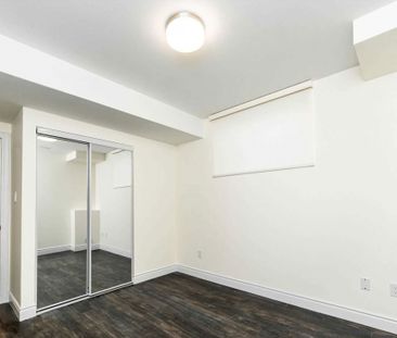 For Lease - 3175 Buttonbush Trail, Oakville, Ontario - Photo 3