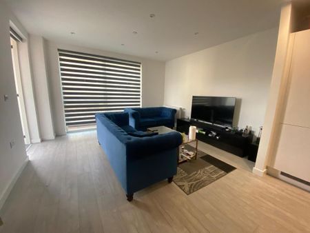 1 bedroom flat to rent - Photo 2