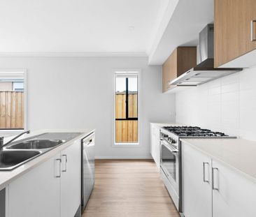 Sophisticated Living in Modern Home - Photo 5