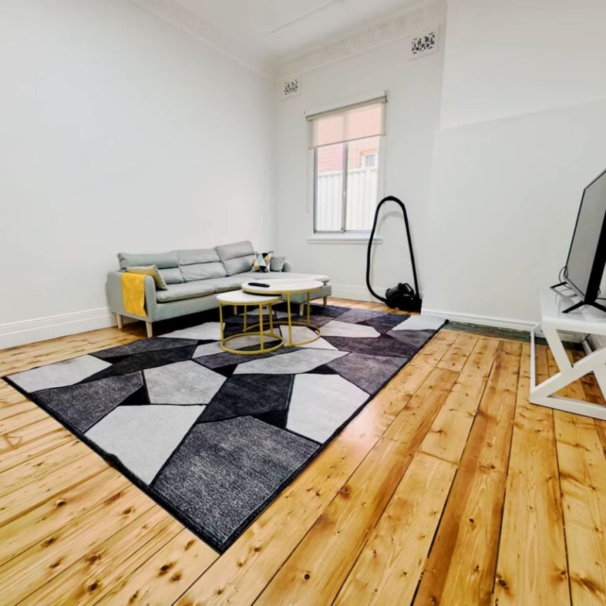 14 Burce St, Sydney - Photo 1