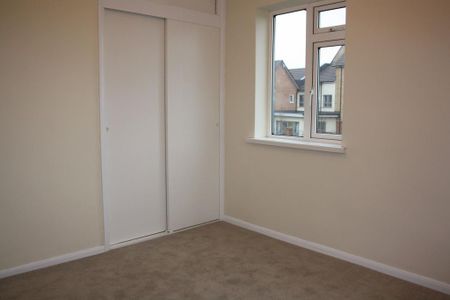3 bedroom detached house to rent - Photo 4