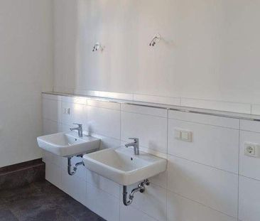 Gepflegte 3-Zimmerwohnung ... Tageslichtbad mit Wanne und Dusche ..... - Foto 1