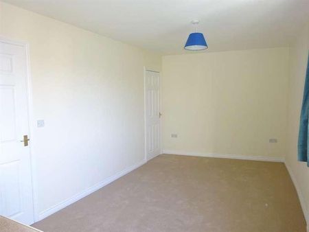 Bluebell Way, Carterton, Oxfordshire, OX18 - Photo 4