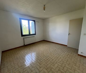 Location Maison 6 pièces 91m² - Photo 2
