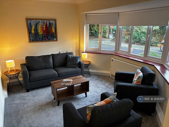 1 bedroom in a house share to rent - Photo 1