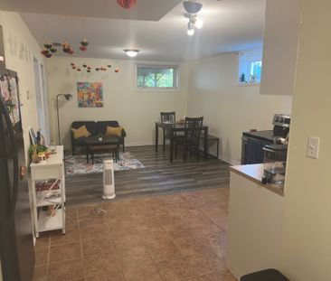 For Lease - 242 Farley Drive Unit# Lower, Guelph, Ontario - Photo 5