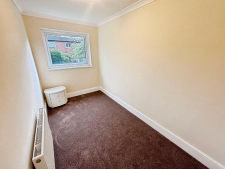 3 bedroom terraced house to rent - Photo 4