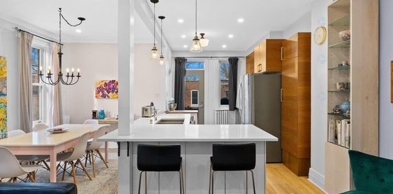 Splendide haut de duplex entièrement rénové à aire ouverte – 3 CAC + 2 balcons au cœur de NDG (chauffage inclus) - Photo 2