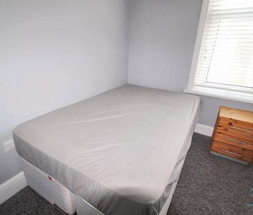 Mixed use to rent - Photo 6