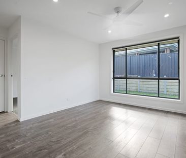 Immaculate Family Home - Photo 3