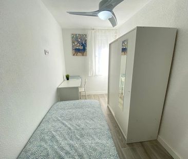 Calle del Mar de las Antillas, Madrid, Community of Madrid 28033 - Photo 4