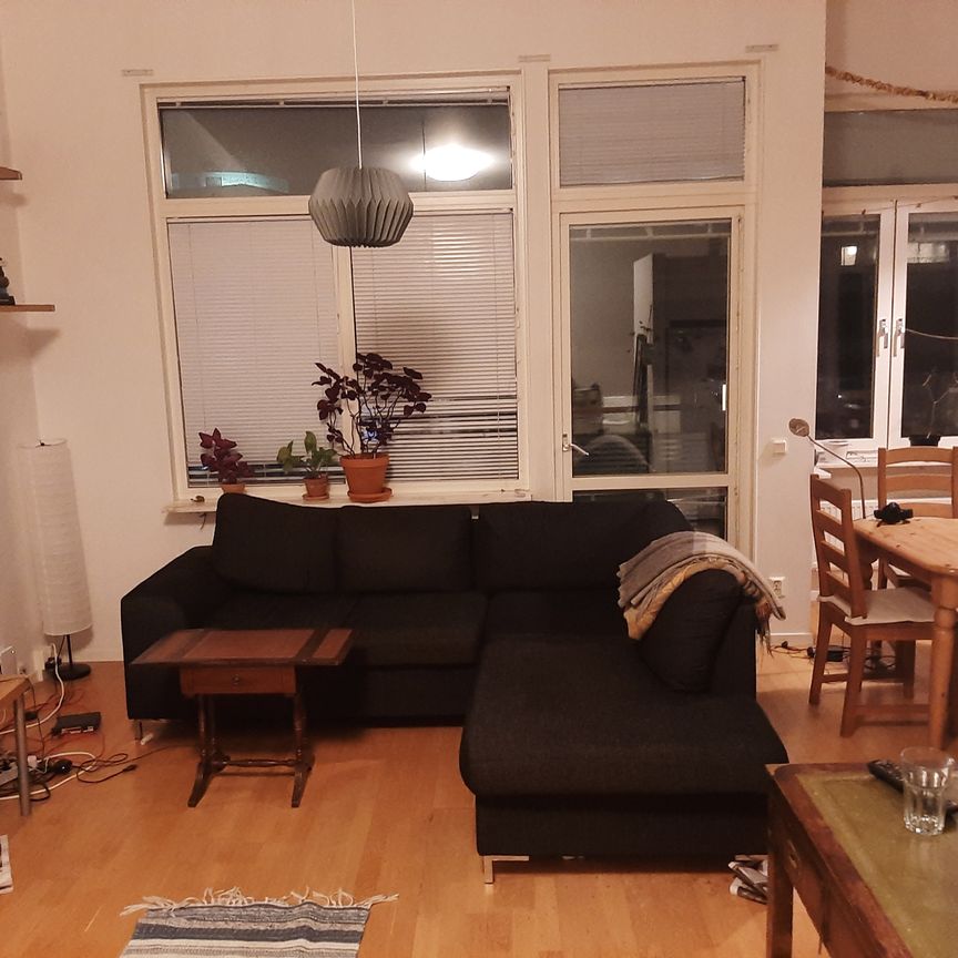 Gånglåten, Västra Frölunda - Photo 1