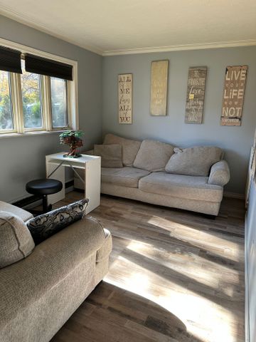 For Lease - 46 Elm Grove Avenue, Richmond Hill, Ontario - Photo 3