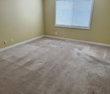 For Lease - 2354 Steeplechase Street, Oshawa, Ontario - Photo 5