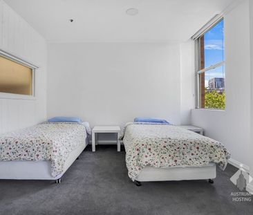 Stylish Urban Living I Two-bedroom Furnished Apartment - Photo 3