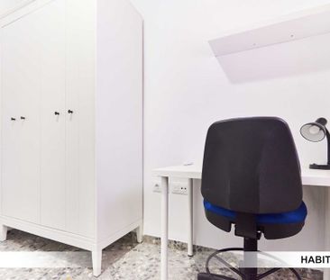 Plaza del Aljarafe, Sevilla, Andalusia 41005 - Photo 6