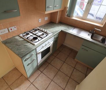 2 Bedroom End Terraced House To Rent - Photo 4