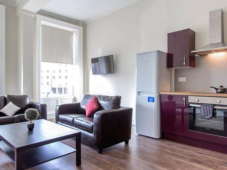 3 bedroom apartment to rent - Photo 3