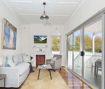 Stylishly renovated home in a convenient location - Photo 1