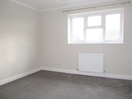 2 bedroom semi-detached house to rent - Photo 2