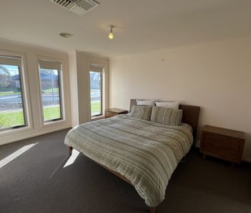 Stunning Family Home - Photo 6