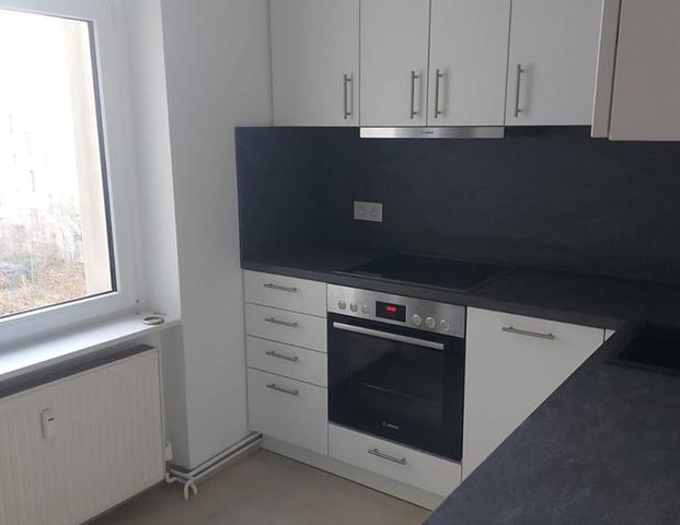 Wunderschöne 2-Zimmer-Altbauwohnung mit Einbauküche, unbefristet & per sofort in Berlin-Wedding! - Photo 1