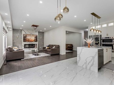 For Lease - 1957 Don White Court Unit# Upper, Oshawa, Ontario - Photo 2