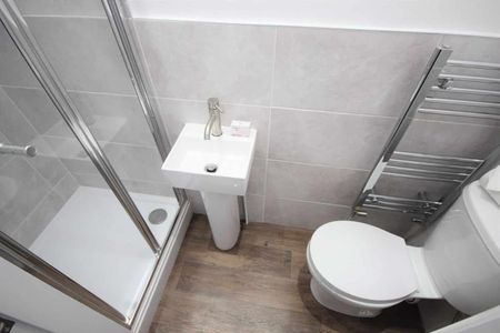 Strawberry Hill - Photo 4