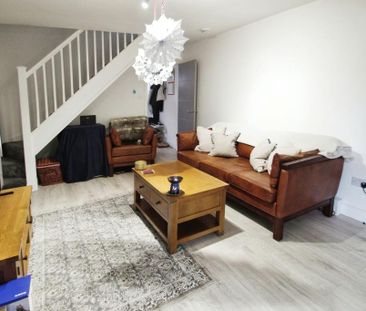 2 bedroom semi-detached house to rent - Photo 1