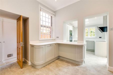 5 bedroom detached house to rent - Photo 3