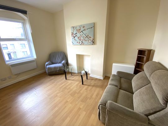 £800 PCM, Furnished One Bedroom First Floor Flat in Partridge Road, Roath, Cardiff, CF24 3QW - Photo 1
