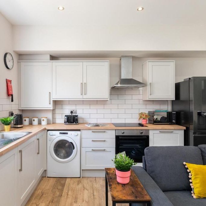 4 bedroom house to rent - Photo 1