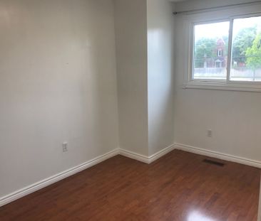 For Lease - 1580 Lancaster Drive Unit# 28, Oakville, Ontario - Photo 6