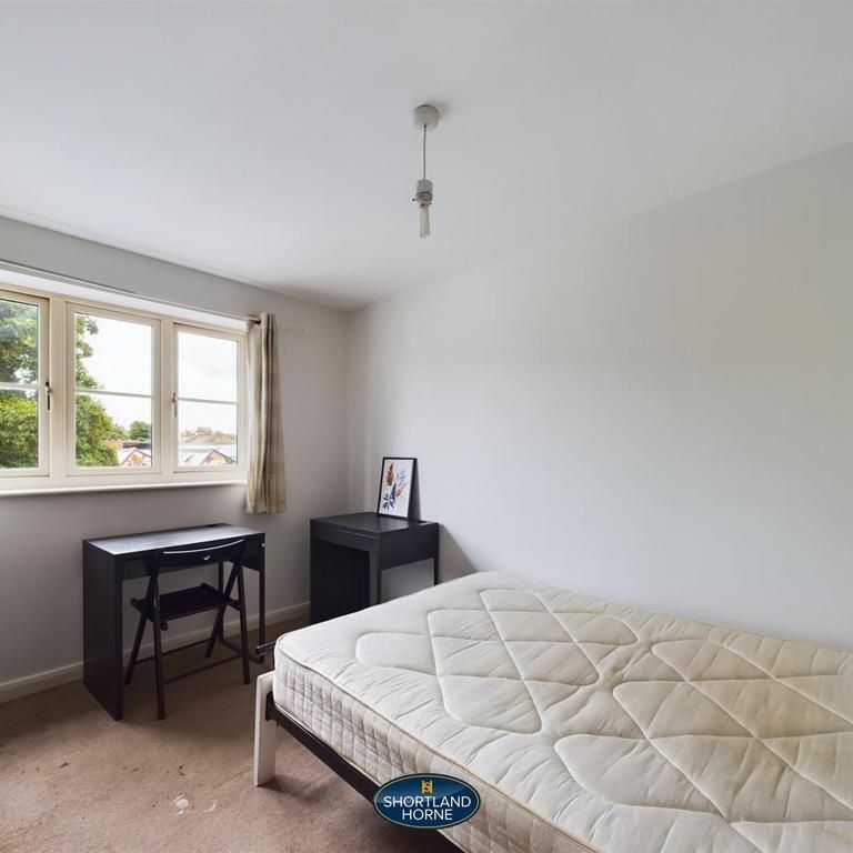 5 bedroom townhouse to rent - Photo 1