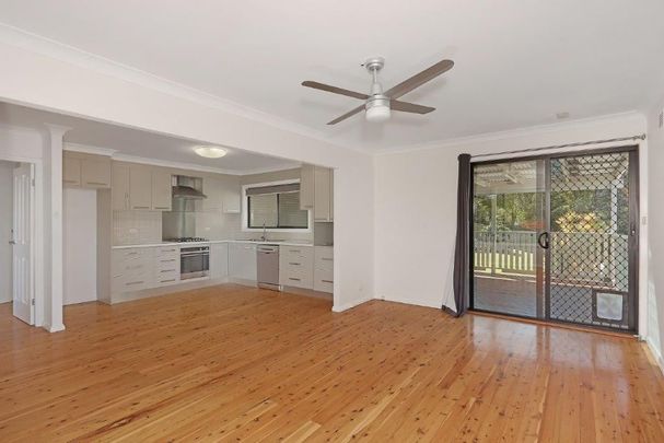Spacious Family Home in Prime Figtree Location - Photo 1