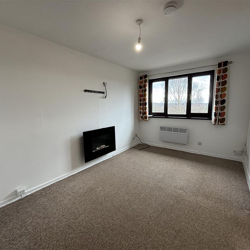 Forest View, Fairwater, Cardiff - Photo 1