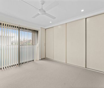 5/8 Dent Street, Merewether NSW 2291 - Townhouse For Rent | Domain - Photo 4