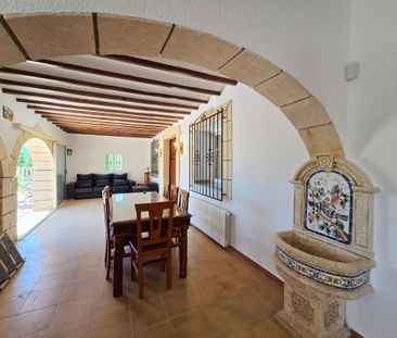 WIDE ESTATE FOR RENT IN TEULADA FOR LONG TERM - Photo 4