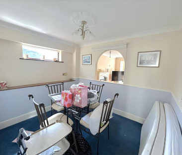 4 bedroom detached house to rent - Photo 5