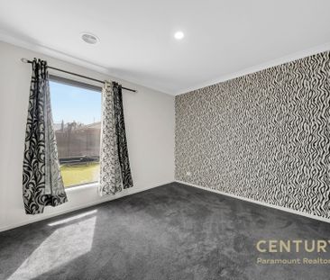 Modern Family Home with Premium Upgrades in a Prime Wyndham Vale Lo... - Photo 3