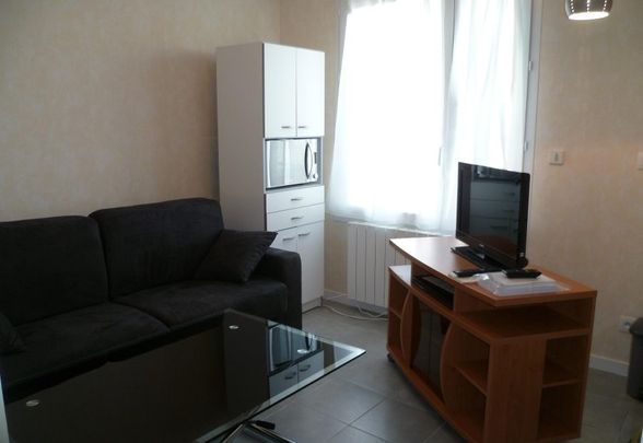 Appartement T1 à FONTAINE - Photo 1