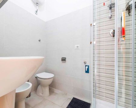 Via Fiume delle Perle, Rome, Lazio 00144 - Photo 3