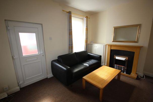 2 bedroom house to rent - Photo 1