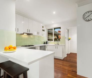 3/116 Brougham Street, Kew VIC 3101 - Townhouse For Rent | Domain - Photo 2