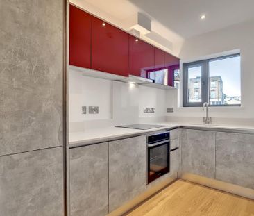 4 bedroom townhouse to rent - Photo 3