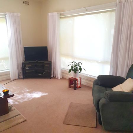 Oakleigh South - Photo 2