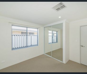 Modern Easy Maintenance Family Home - Photo 5