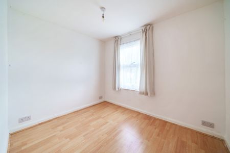 Waldeck Road, London, W4 - Photo 4