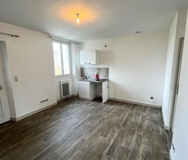 Location Maison 2 pièces 27m² CAGNAC LES MINES 81130 - Photo 1