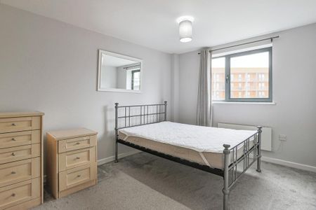 2 bedroom apartment to rent - Photo 2